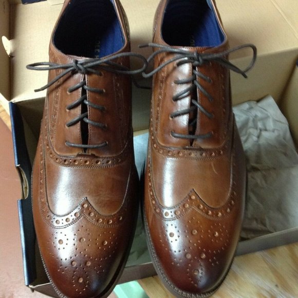 Leather Wingtip Oxford Dress Shoes 